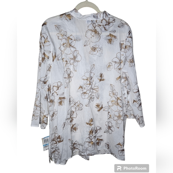 Charter Club women's bright white /brown floral  embroidered v-neck top size  20 - Picture 2 of 9